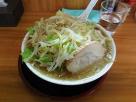 ガッツリラーメン しょうゆ.jpg