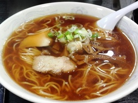 志のぶ本店ラーメン
