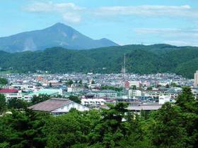 鶴ヶ城磐梯山